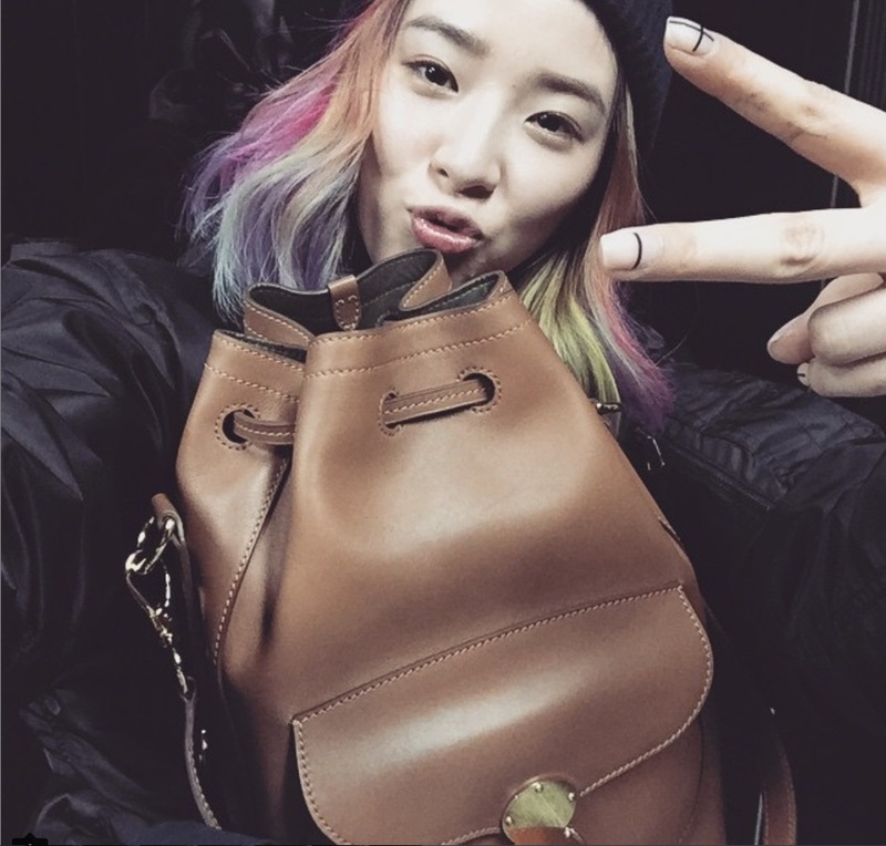 黑色的線條是Irene Kim最常使用的